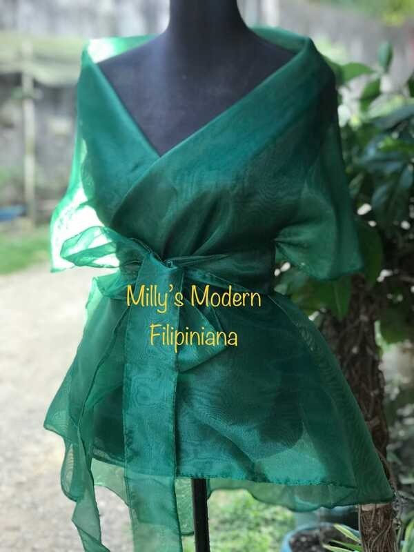 Ang Modern Filipiniana ni Milly ay nakabalot paligid/pinaka-berdeng ...