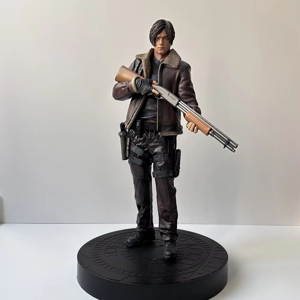Grande Figurine Leon S. Kennedy 33cm - Resident Evil 4 Remake - Sans Boîte
