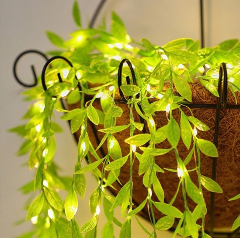 2M LED Leaf Willow Lights String - Curtain Lamp - Battery Powered ...