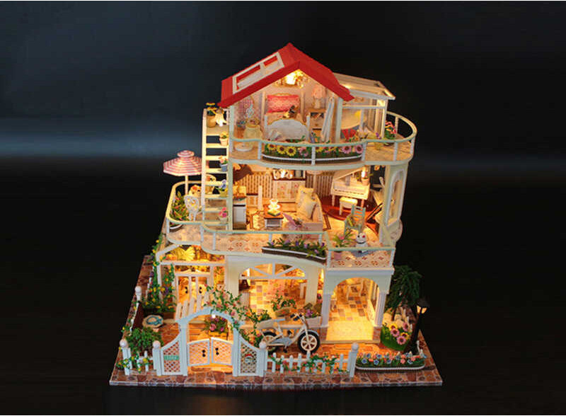 House DIY Wooden Doll Houses Miniature Dollhouse Furniture Kit With LED ...