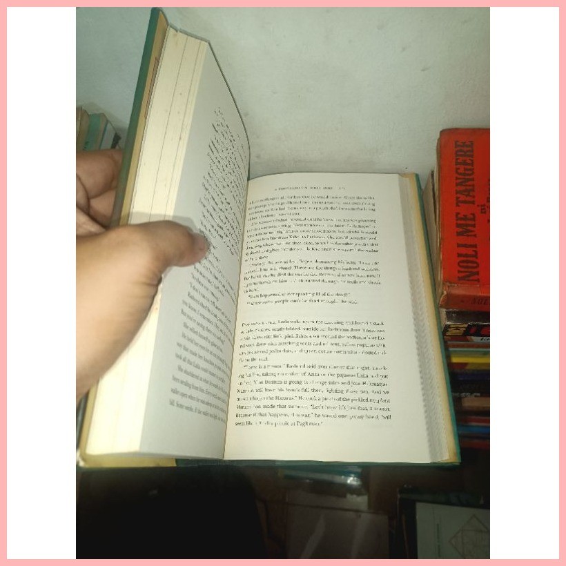 A THOUSAND SPLENDID SUNS by KHALED HOSSEINI ♠ ℗ | Shopee Philippines