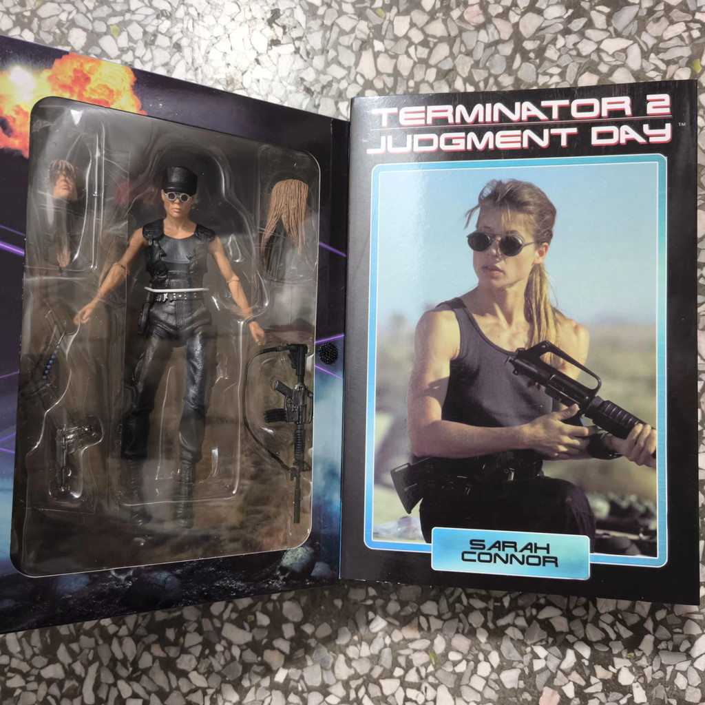 NECA Terminator 2 Judgement Day T-800 Sarah Connor Arnold ...