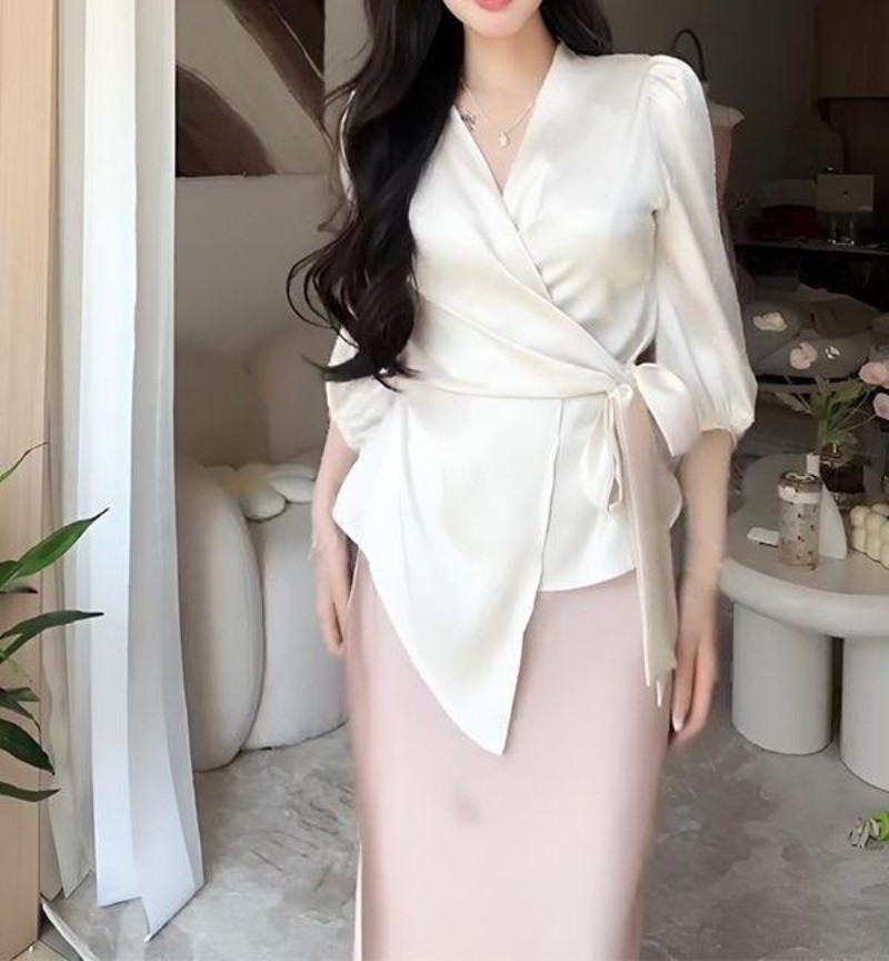 French satin long-sleeved ladies' shirt, with a cinched waist and form ...