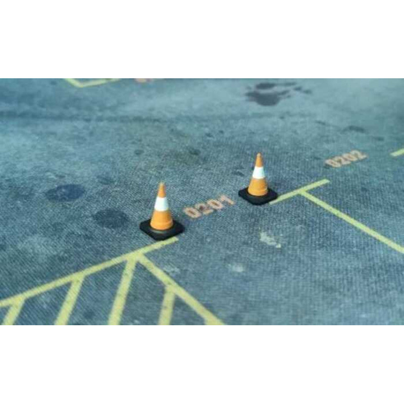 1/64 Scale Model Car Scene Road Cones, Ice Cream Cone Safety Cones, 4 ...