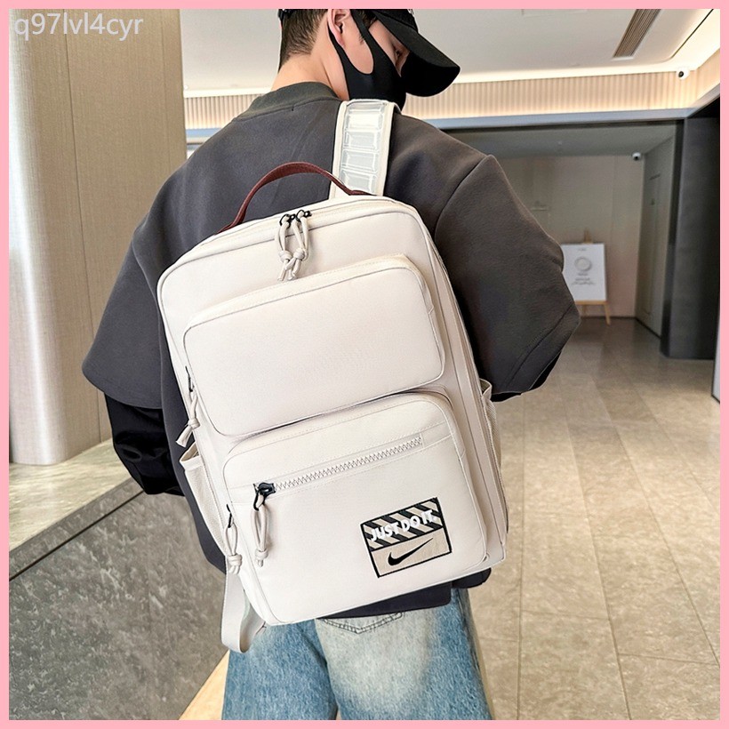 difference between jansport backpacks What are the differences between JanSport D3 and D5 backpacks?