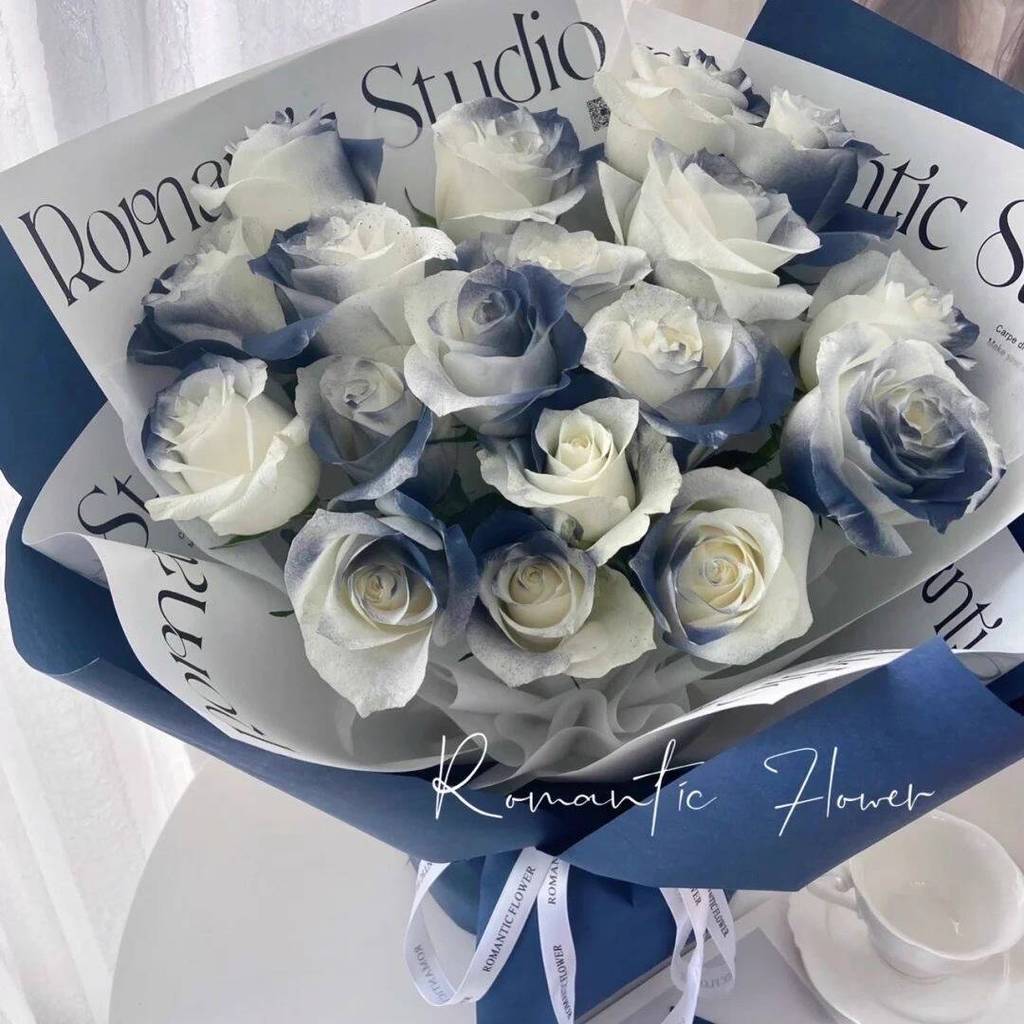 Malta Blue Spray Paint Rose Flowers Crushed Ice Blue Pearlescent Spray ...
