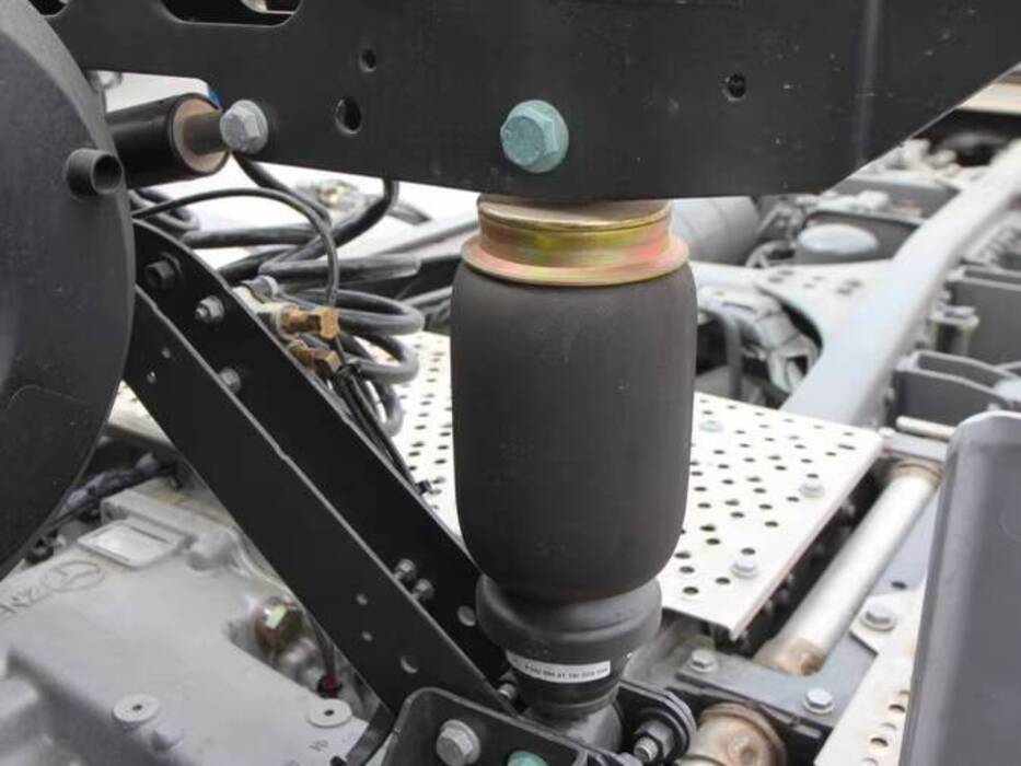 Mercedes-Benz Actros Heavy Truck Tractor Cab Suspension Air Spring ...