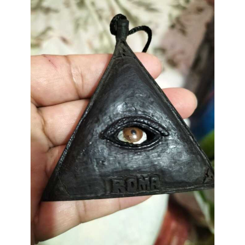 Trespiko Roma Dignum With Tres Persona Ukit Sa Likod Protection ...