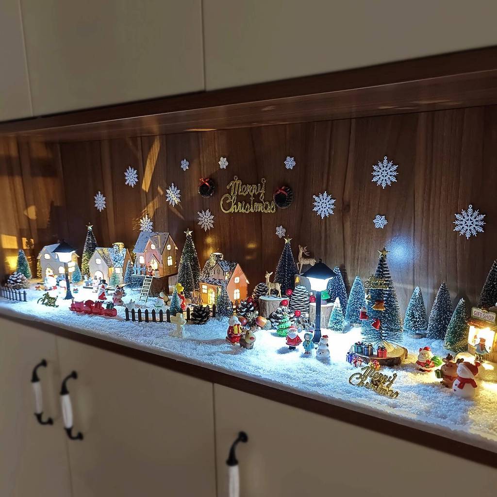 Christmas Theme Scene Decorations Display Box Entry Cabinet Micro ...