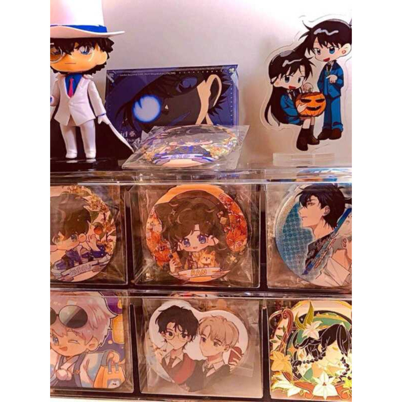 Acrylic Transparent Dustproof Storage Box for Anime Badges and Pins ...