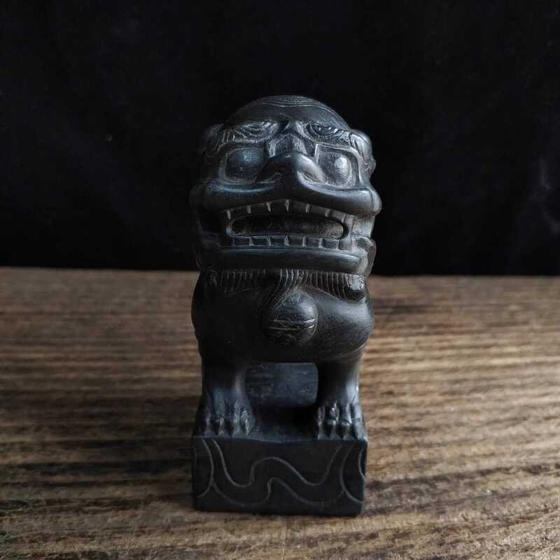 Natural Fish Roe Stone Handcrafted Desk Lion Figurine Mestic Exquisite ...