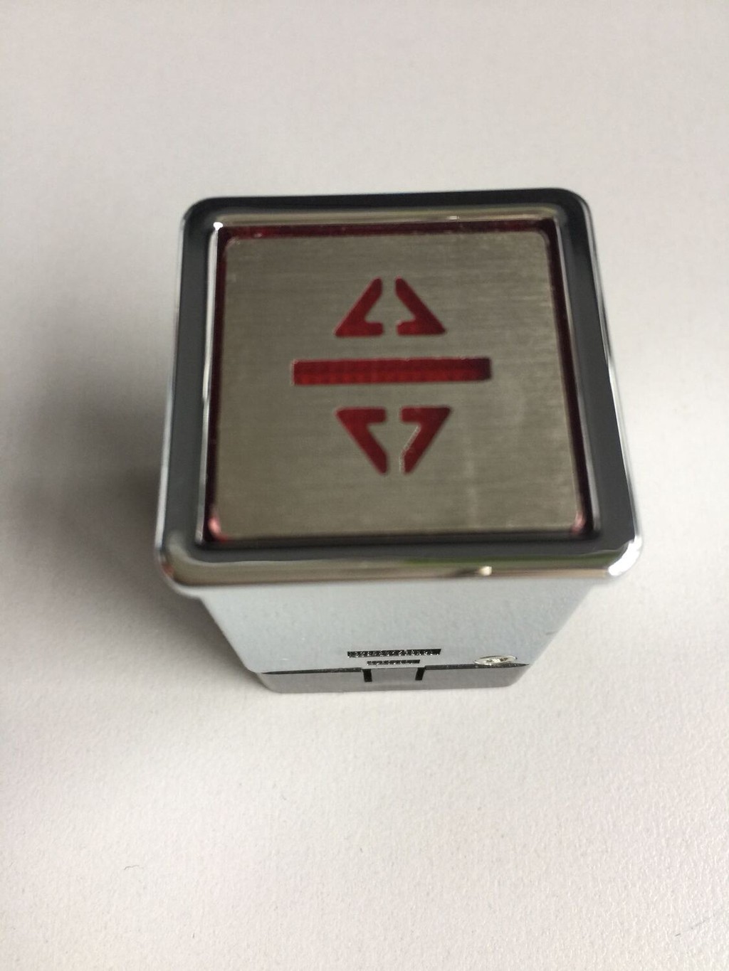 Elevator Cargo Elevator Square Button 30×30×44mm, Dining Elevator ...