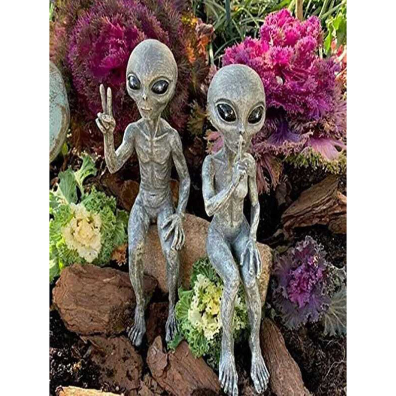 Ornament Cafe Indoor Outdoor Courtyard UFO Alien Statue Resin Model ...