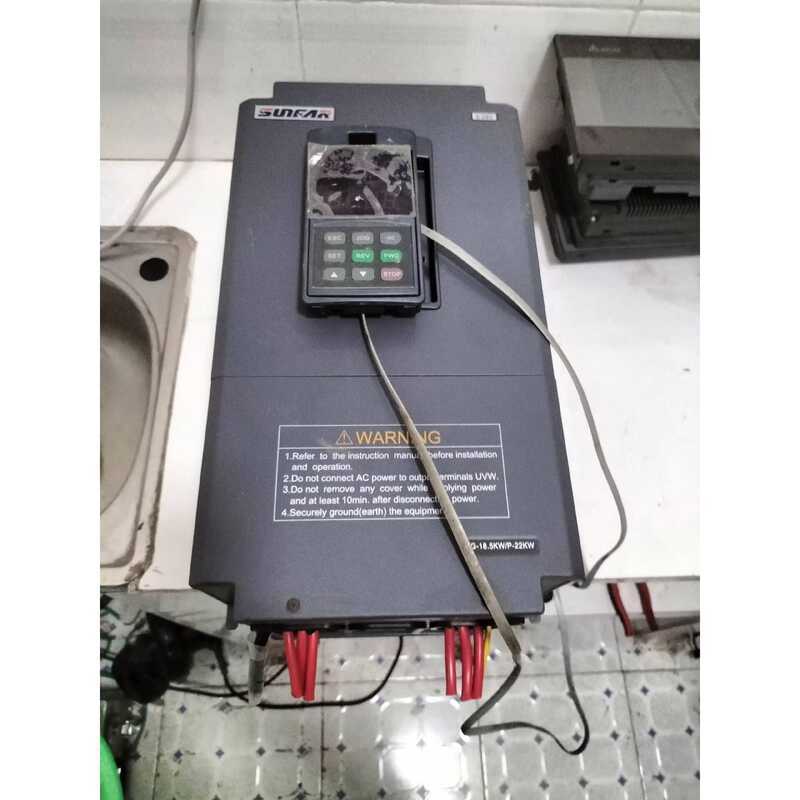 One of the E3 controllers has no label anymore | Shopee Philippines
