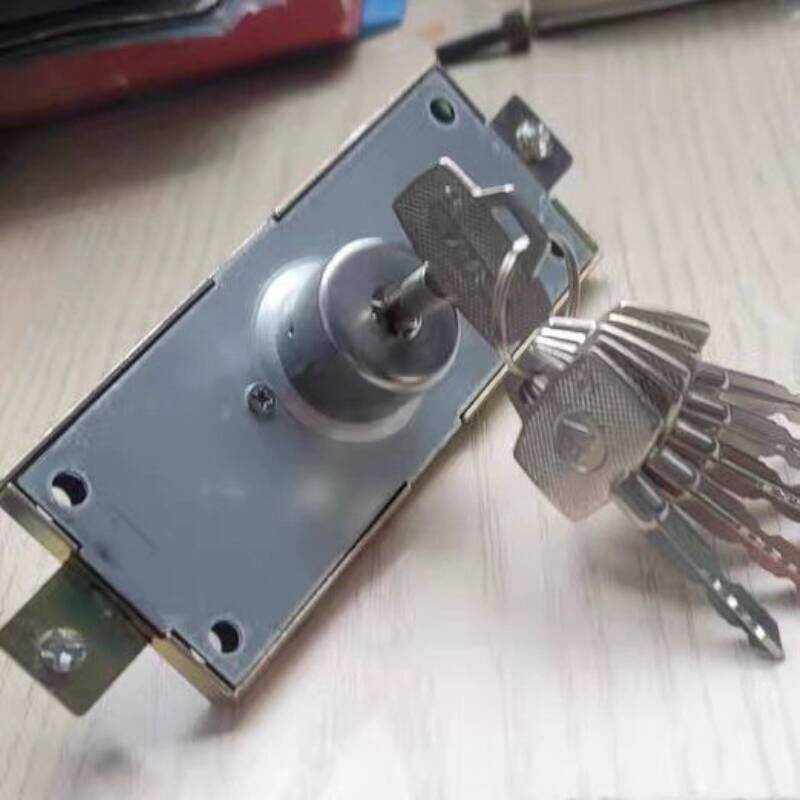 Simple Anti-Theft for Shutter Doors, Rolling Curtain Door Auxiliary ...