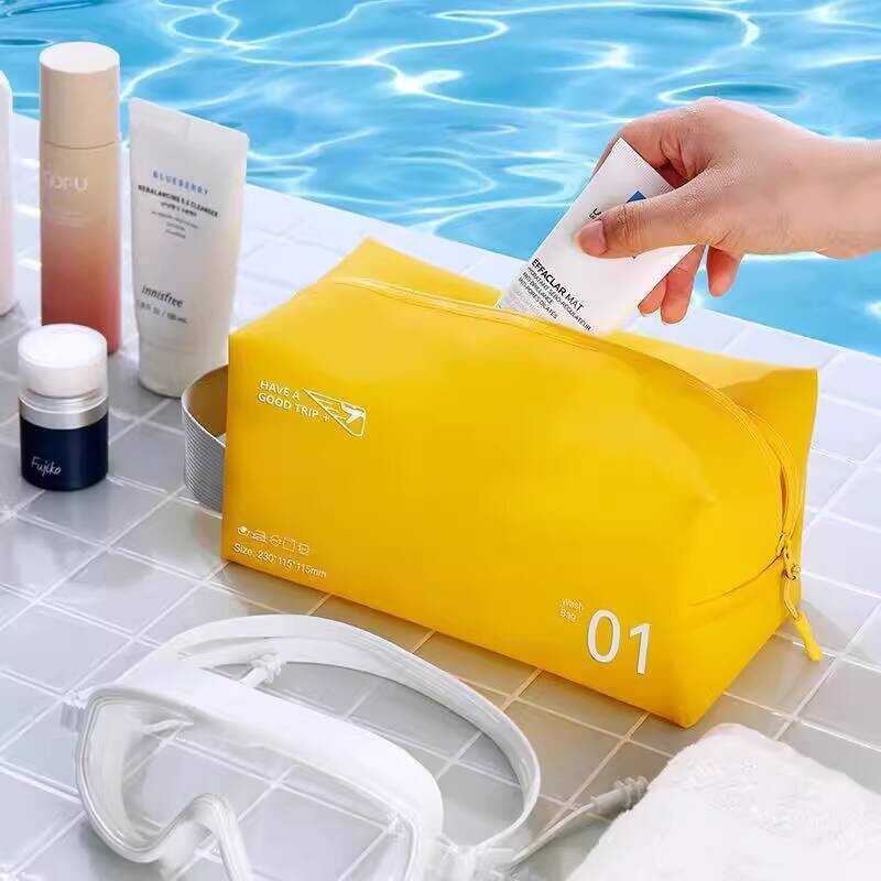 Travel Toiletry Storage Box Men's Business Trip Essential Portable ...