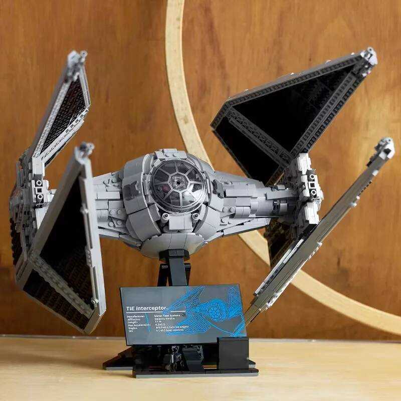 IE Interceptors 1931Pcs 1:8 Starfighter Building Bloc Model Sets With ...