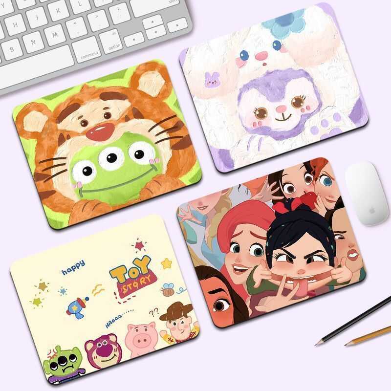 Mouse Pad Small Wrist Pad Game Table with Cute Girl Cartoon Computer ...