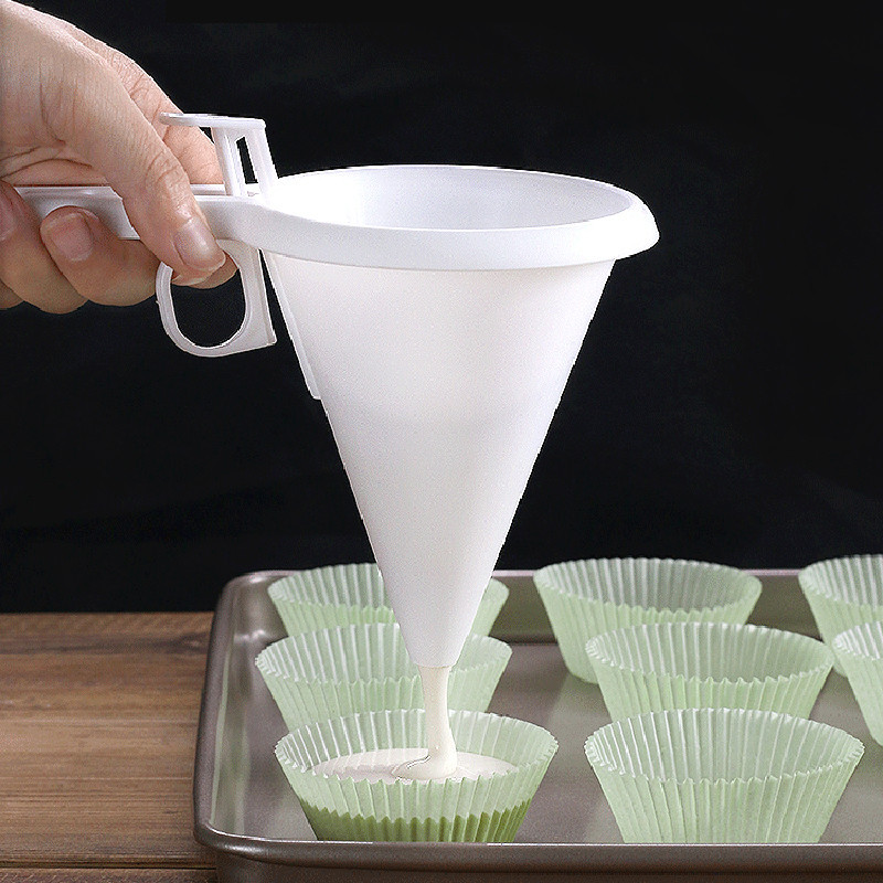 Adjustable Cream Funnel Chocolate & Pancake Batter Funnel Dispenser ...