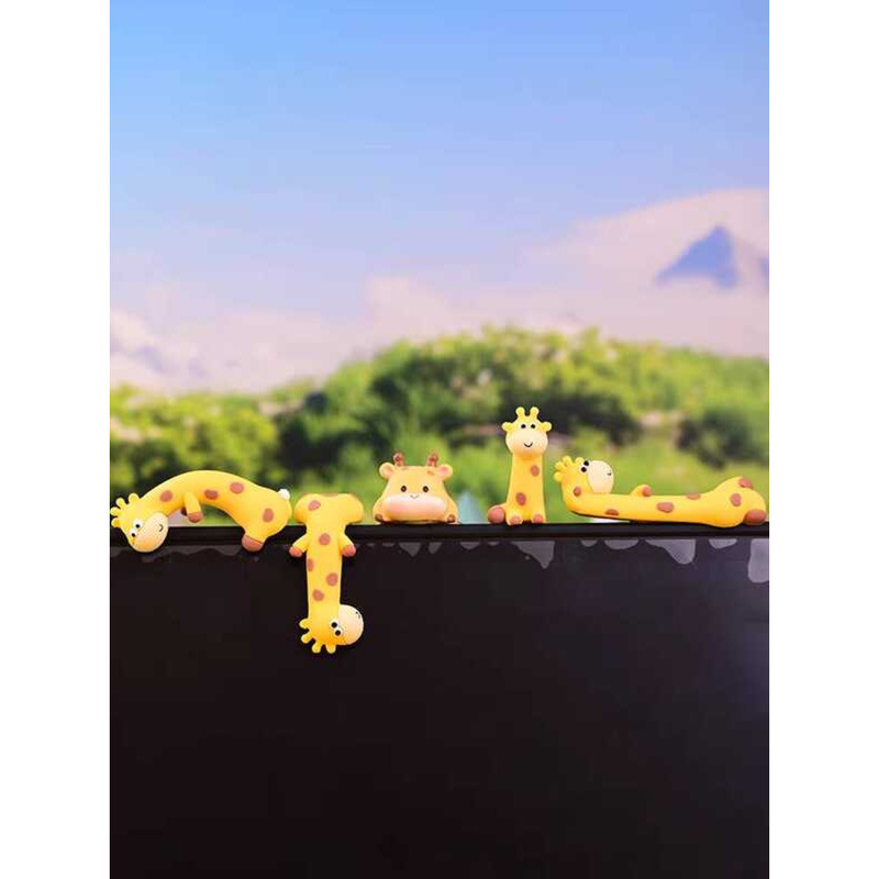Giraffe Computer Monitor Lying Figurine Screen In-Car Dashboard Car ...