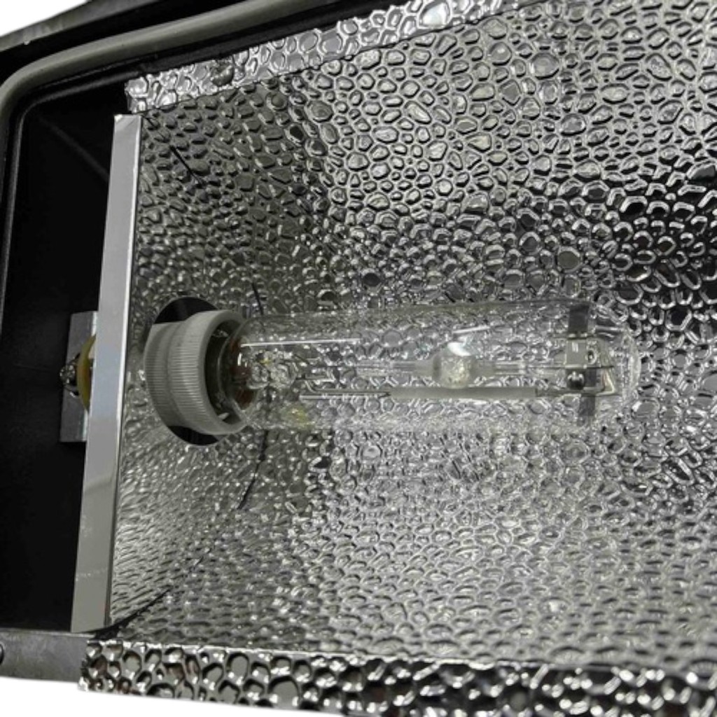 Firefly 150W Metal Halide Flood Light Fixture 220V with Lamp FLHI111/S ...