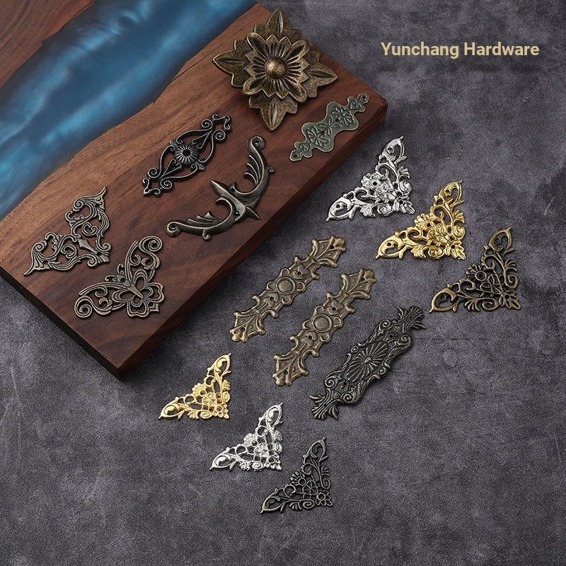 Antique Alloy Sticker Corner Flower Corner Four Corner Furniture Corner