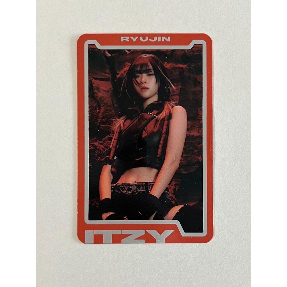 ITZY 2nd Album BORN TO BE Official PHOTOCARD - Ryujin | Shopee