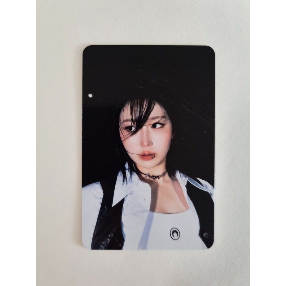 NMIXX Fe3O4:BREAK DASH Platform ver Official Photocards Lily