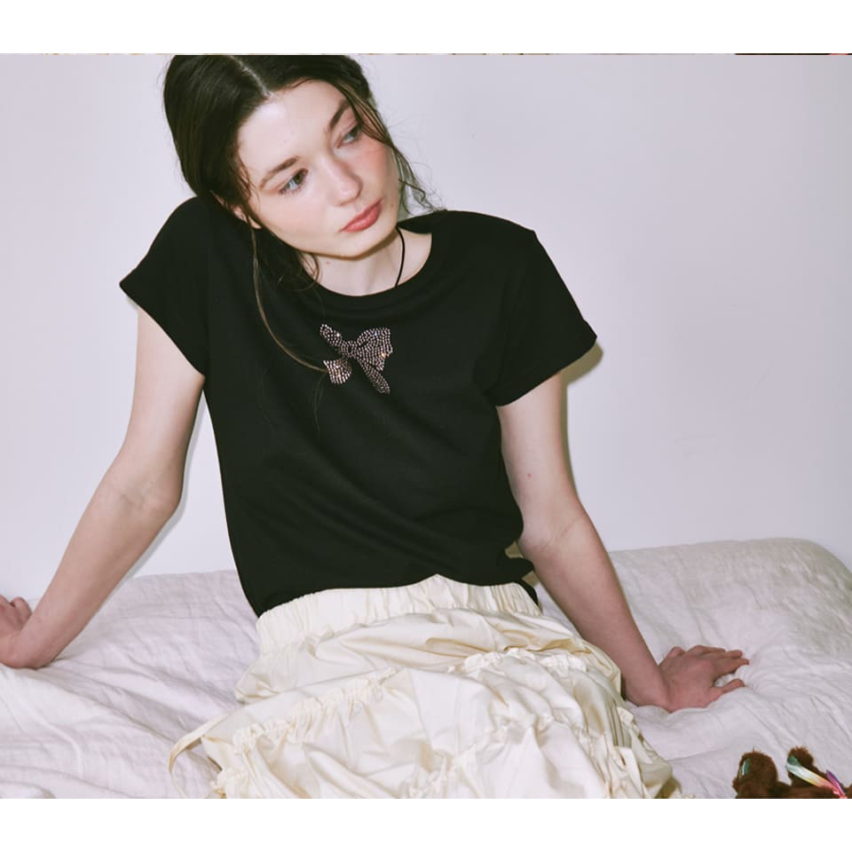 RONRON☆CRYSTAL RIBBON HOTFIX T SHIRT RONRON CRYSTAL RIBBON HOTFIX T SHIRT BLACK – SeoulSeoul