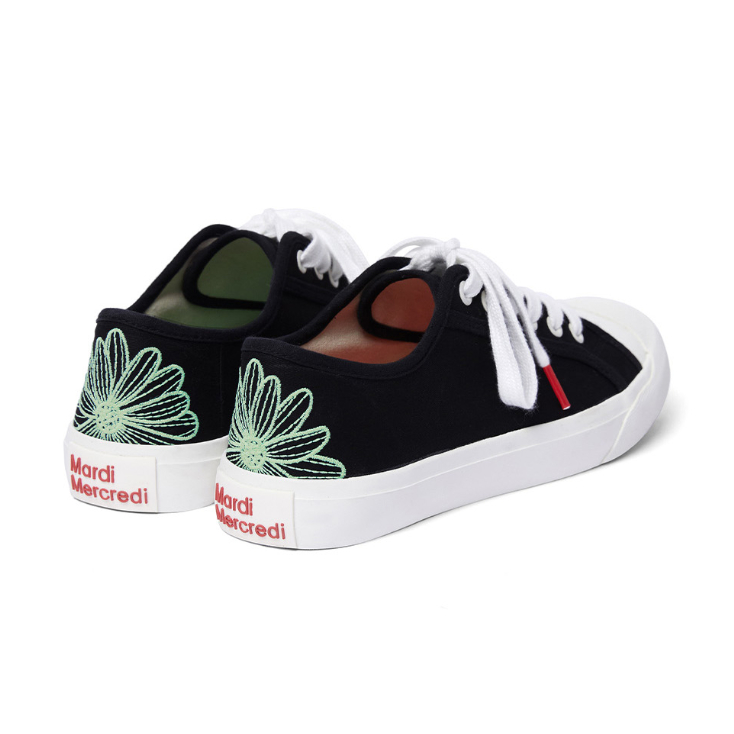 MARDI MERCREDI LESPOMPES] ECLORE SNEAKERS | Shopee Philippines