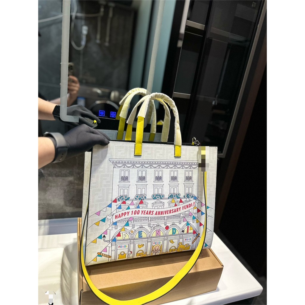 FENDI261 Building Illustration Handbag Square White | Shopee Philippines
