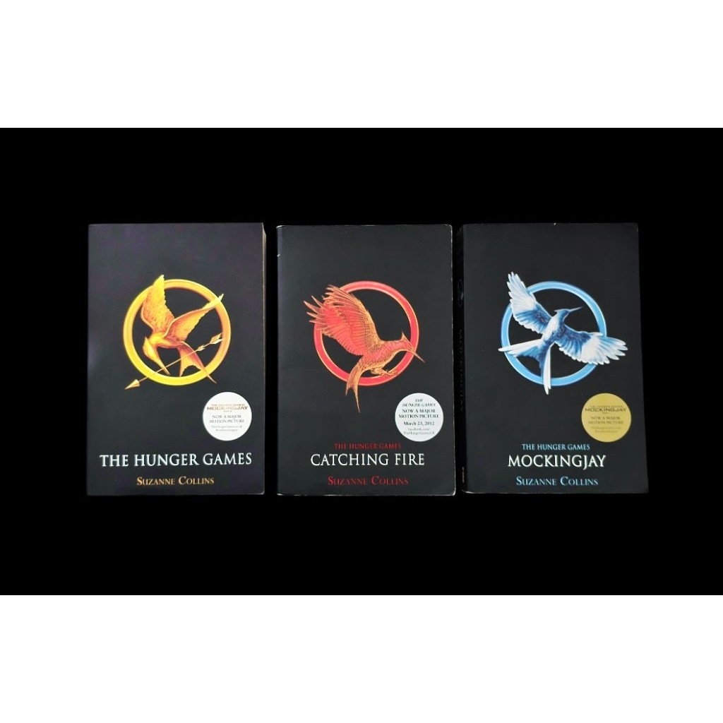 [Preloved] The Hunger Games Trilogy by Suzanne Collins (Bundle ...