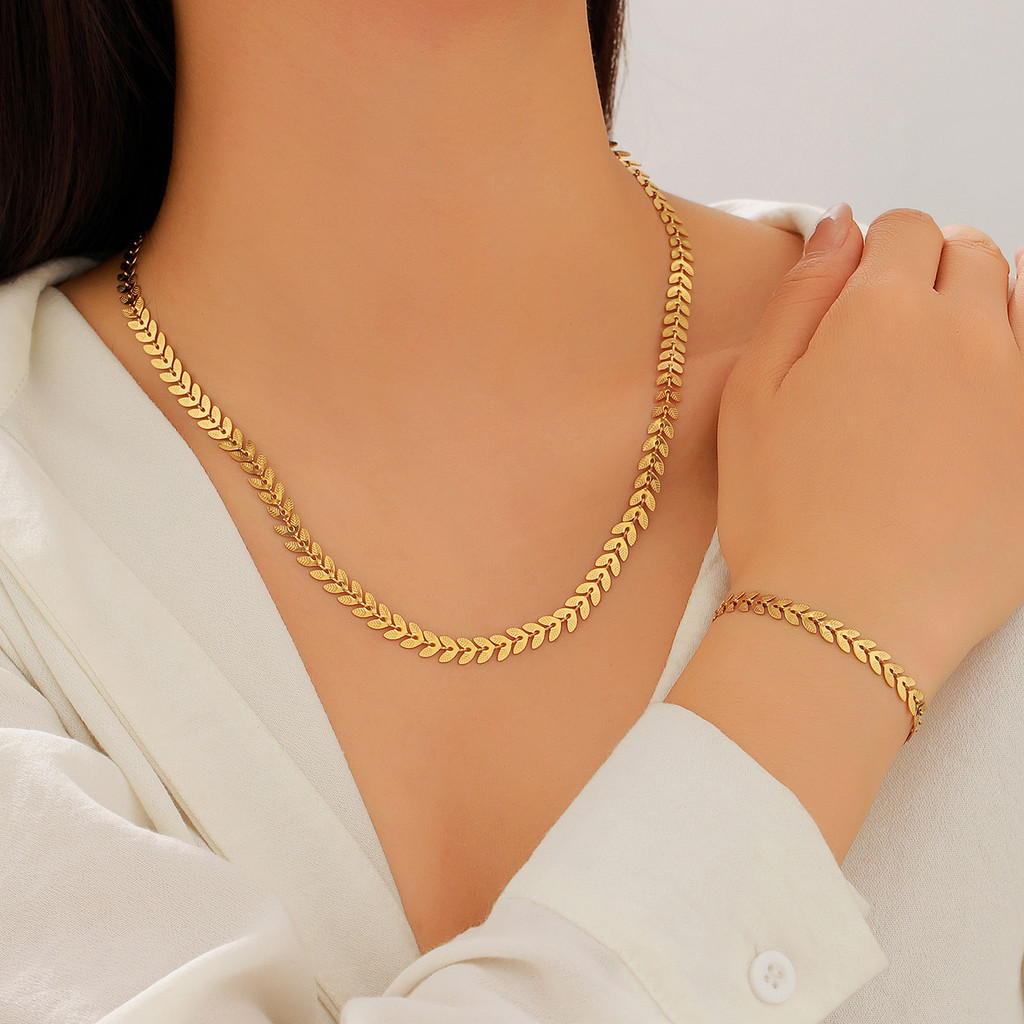 Gold Fish Scale Bracelet and Necklace Set for Women Daily Wear Jewelry ...