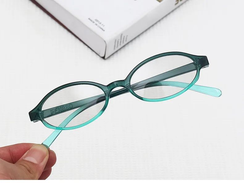 Retro Small Frame Oval Reading Glasses Anti Blue Light Ultra