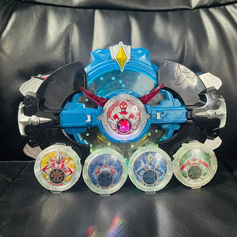 DX R/B Gyro Free 5 Random Crystals | Ultraman Transforms Know Series ...