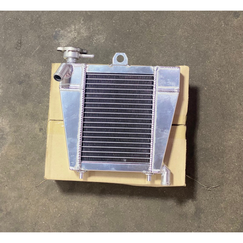 V-Shaped Radiator For Kr/SER/VICTOR Beautiful Shape No Coolant. Leakage ...