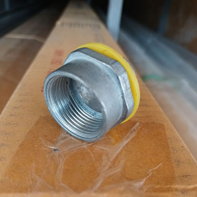 1 Liquid Tight Hub Connector (SEC) Waterproof Thick Pipe Holder IMC RSC ...