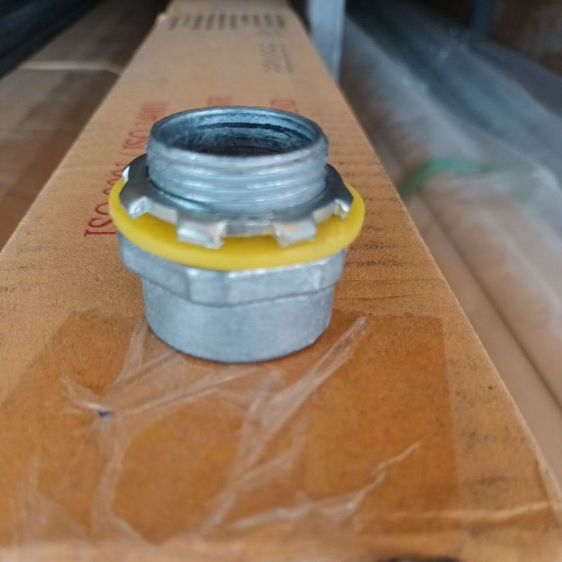 1 Liquid Tight Hub Connector (SEC) Waterproof Thick Pipe Holder IMC RSC ...