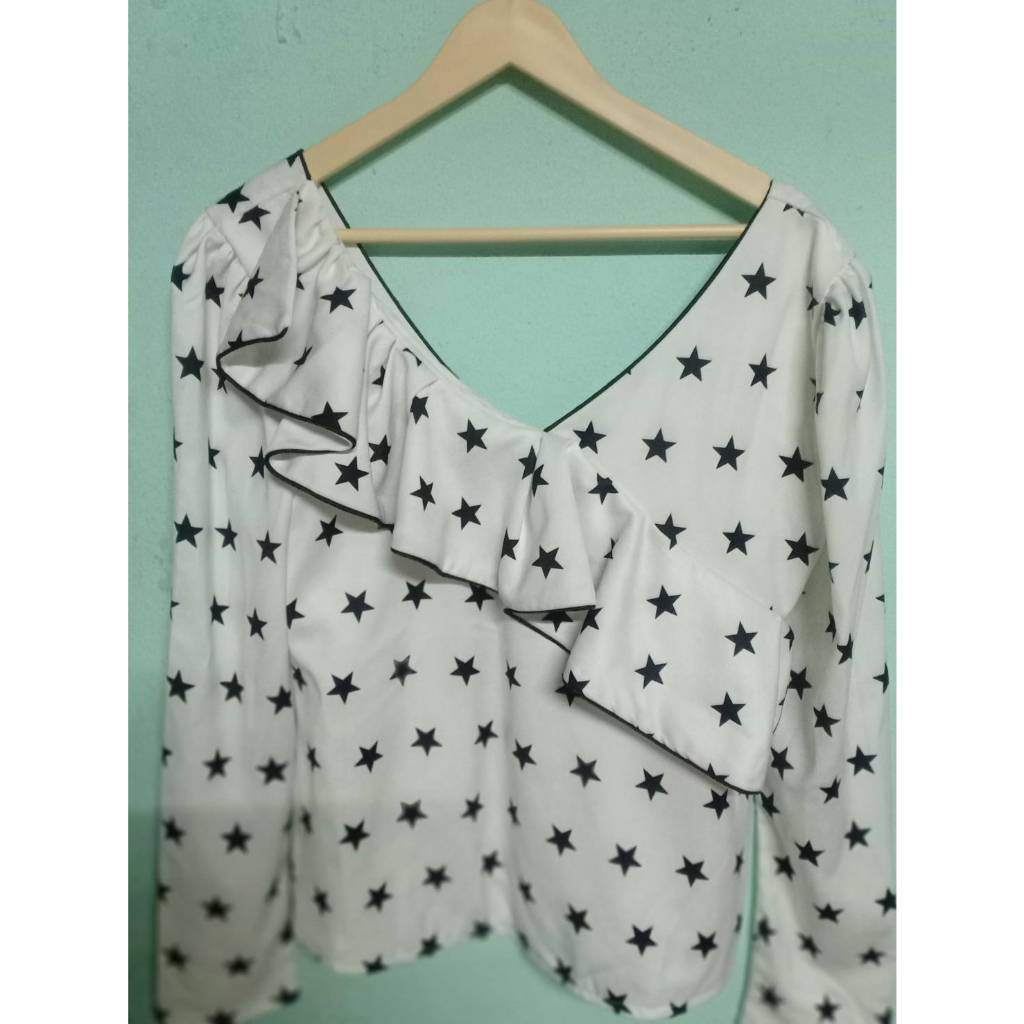 Ath 347 (Pookko) Female Shirt Decorated With Ruffle Neck Black Star ...