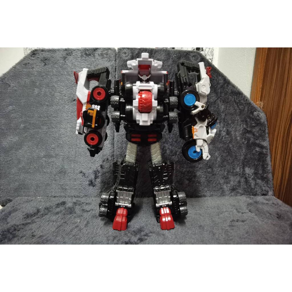 DX Rangers Figure From Lupin Ranger VS The Pat Movement | Shopee ...