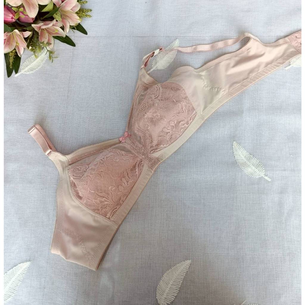 Wacoal WQ1118 Bra Without Frame No Bubble Full Breast Shape. | Shopee ...