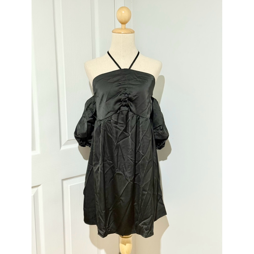 Shiny Black Satin Dress Inflatable Extension Sleeves Chinese Signboard ...