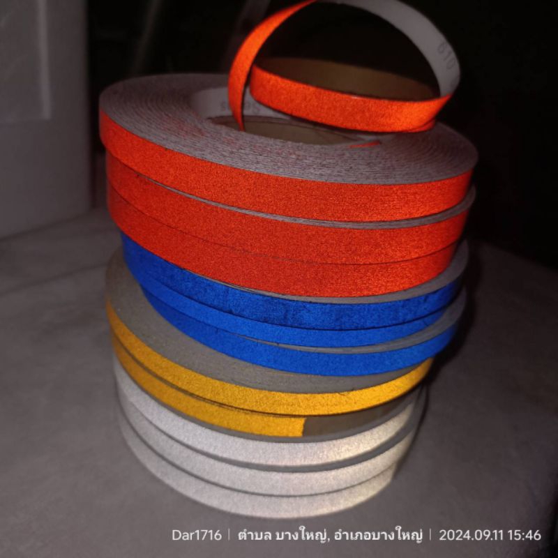 Reflective Sticker Strip Decorated With Wheels Pattern Size 1cm x 100cm ...