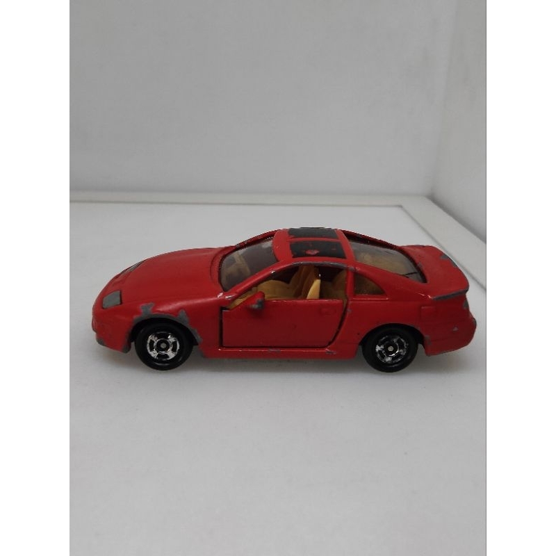 NISSAN FAIRLADY 300 ZX ROUGE KYOSHO 1/18