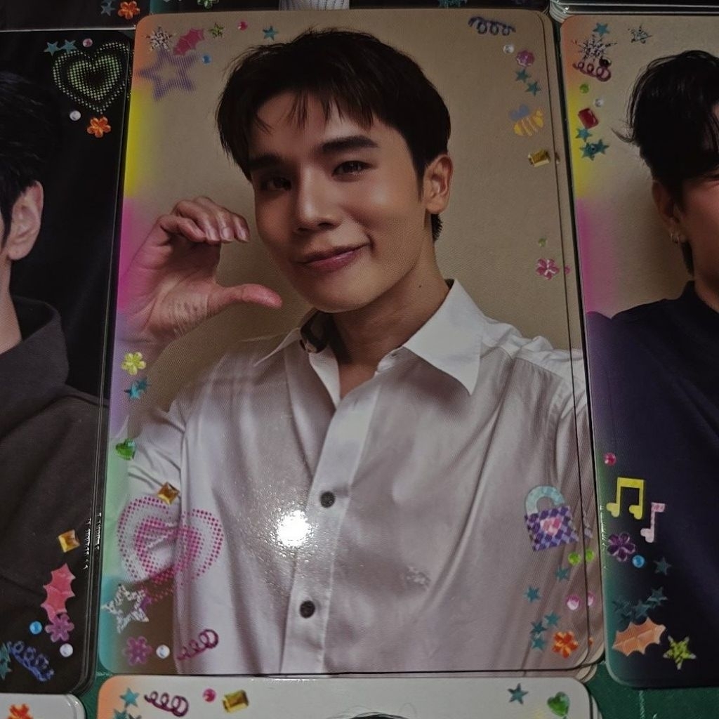 GMMTV Selfie Heart Shot RANDOM CARD POND PHUWIN FORCE BOOK JOONG