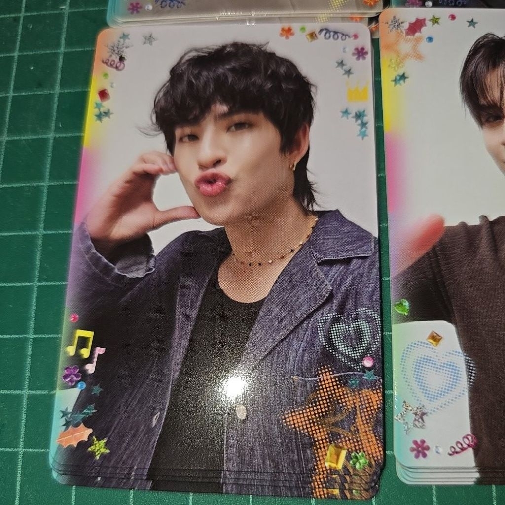 GMMTV Selfie Heart Shot RANDOM CARD POND PHUWIN FORCE BOOK JOONG