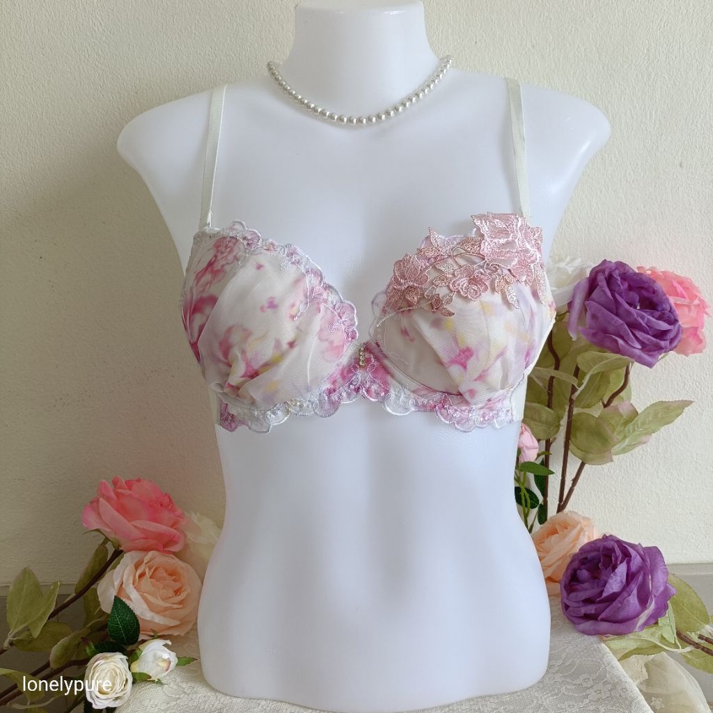 B75 Has Defects Japan Princess Bra Japanese Second Hand | Shopee ...