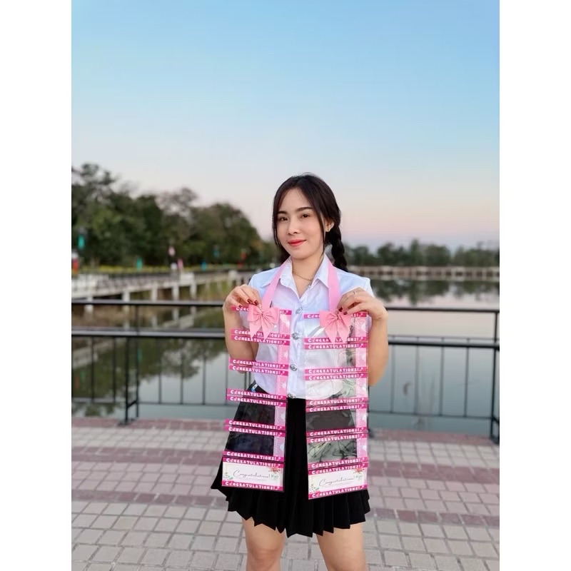 Garland With 12 Envelopes Of Banknote Printed congratulations | Shopee ...