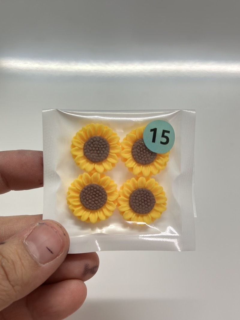 43. Sunflower Resin 12mm 20 Pieces Decorate Inhalers And Diy Work Coins ...