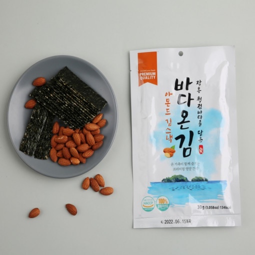 KOREA Low Calorie Snacks Almond Brown Rice Seaweed Snack 30g Shopee